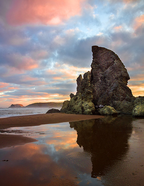 Oregon Coast by Dennis Deeny