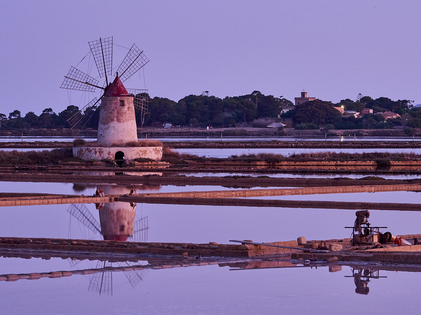 Saline dello Stagnone by Michele Borgarelli