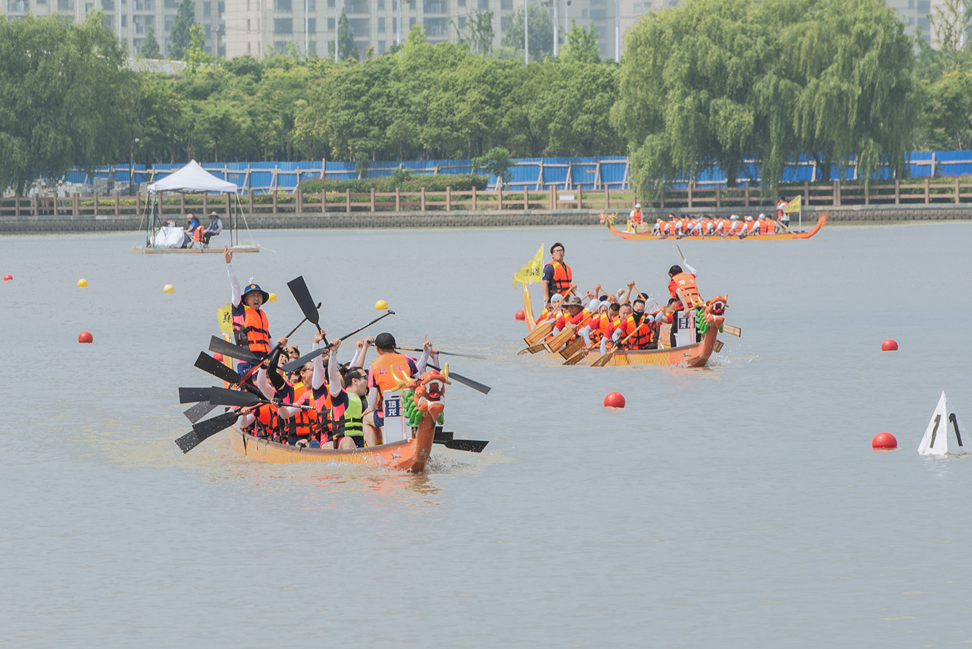 Dragon Boat Racing by Zhicai Ren