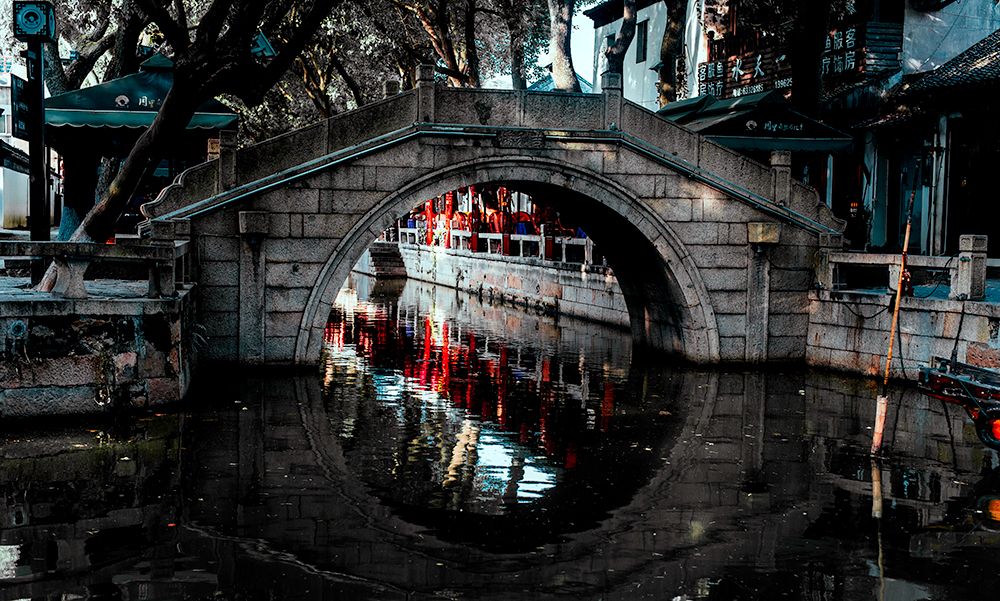 Tongli Ancient Town by Rui Zhang