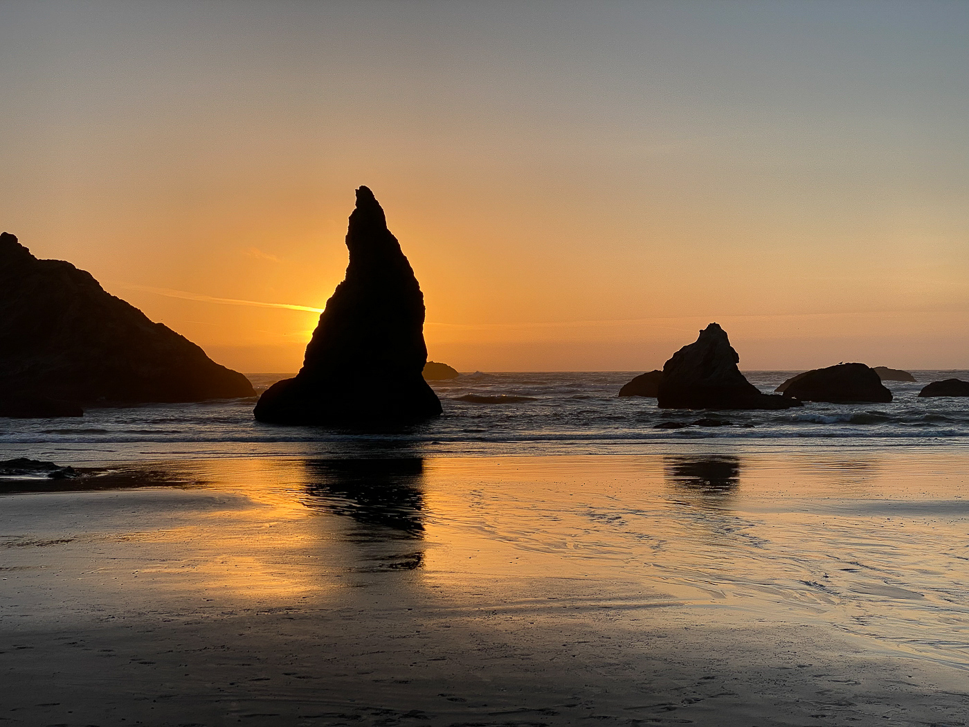 Bandon beach by Shirley Bormann