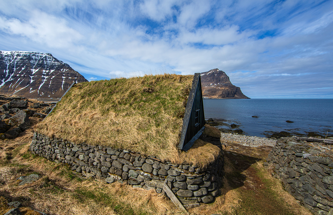 Fisher dwelling-Osvor by David Stout