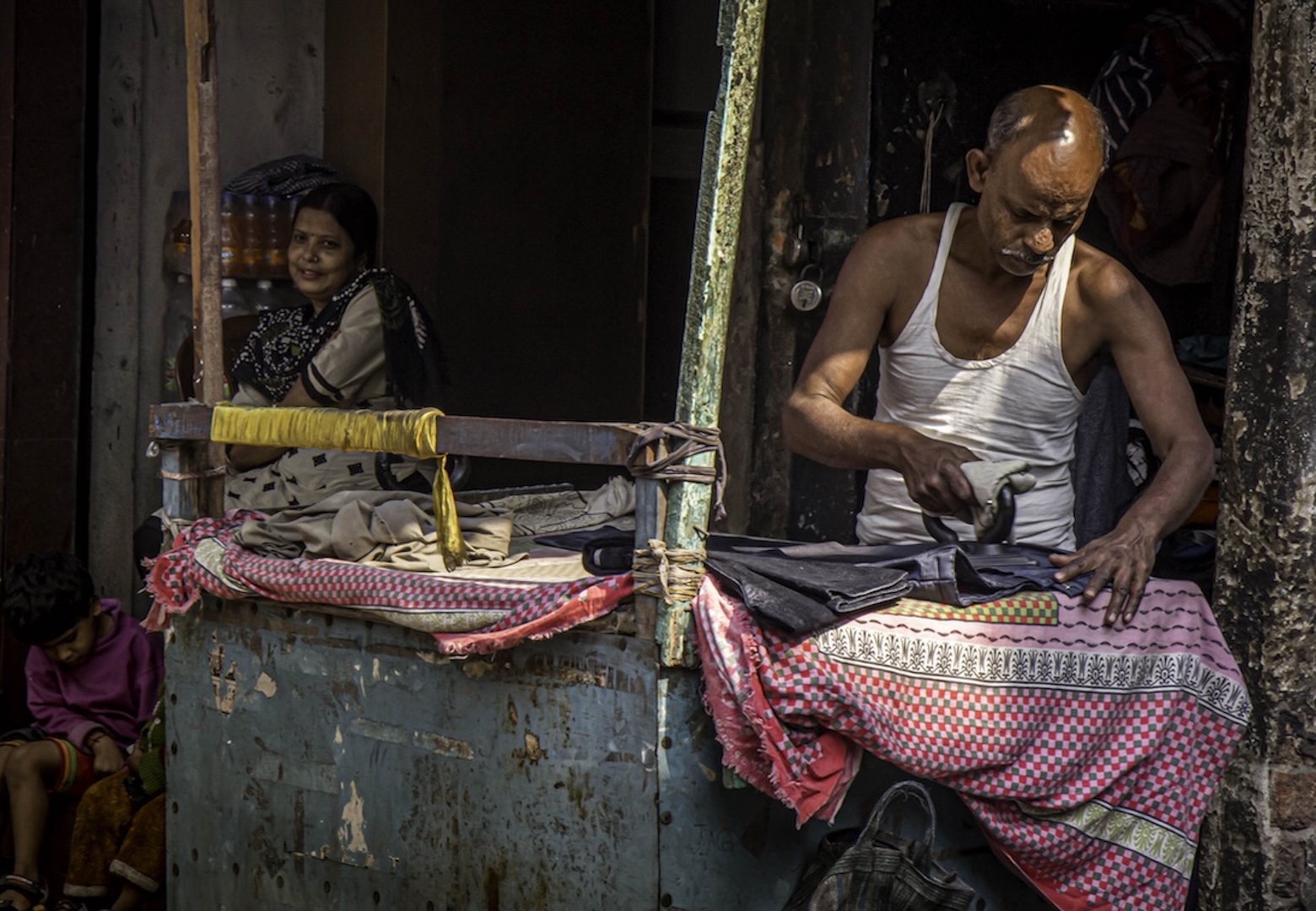 Working in the streets of Kolkata.  by Laurie Bergner
