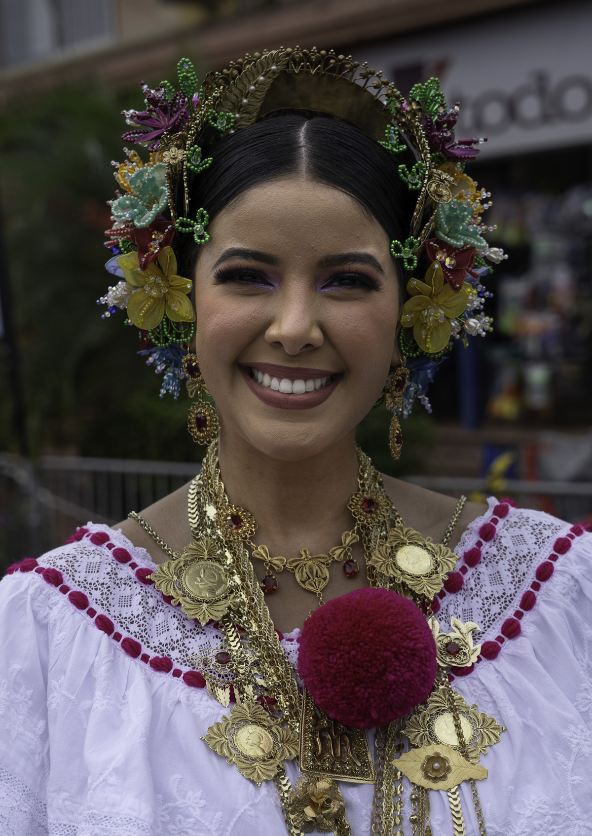 Mil Polleras festival in Panama by Tom Tauber