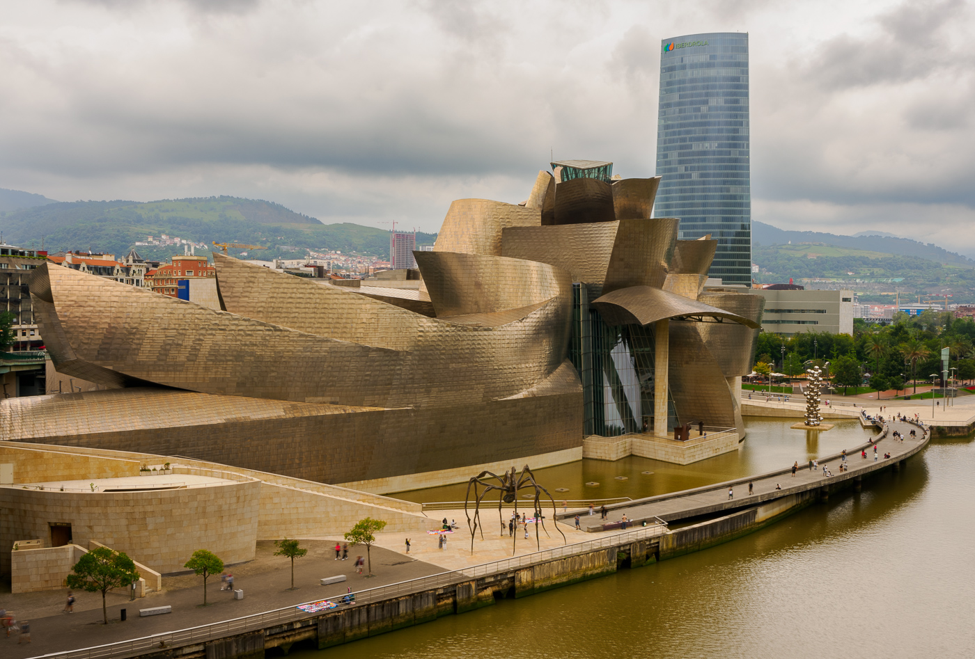 Guggenheim Bilbao by Richard Distlerath