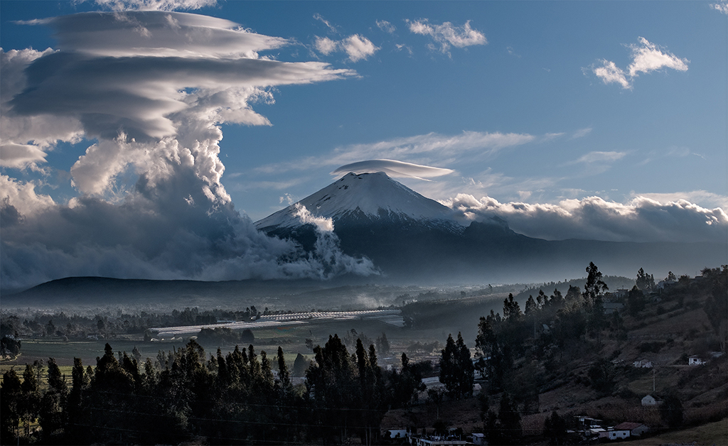Cotopaxi volcano by Hai Nguyen