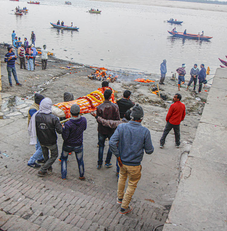 Cremation in Varanasi.  by Laurie Bergner