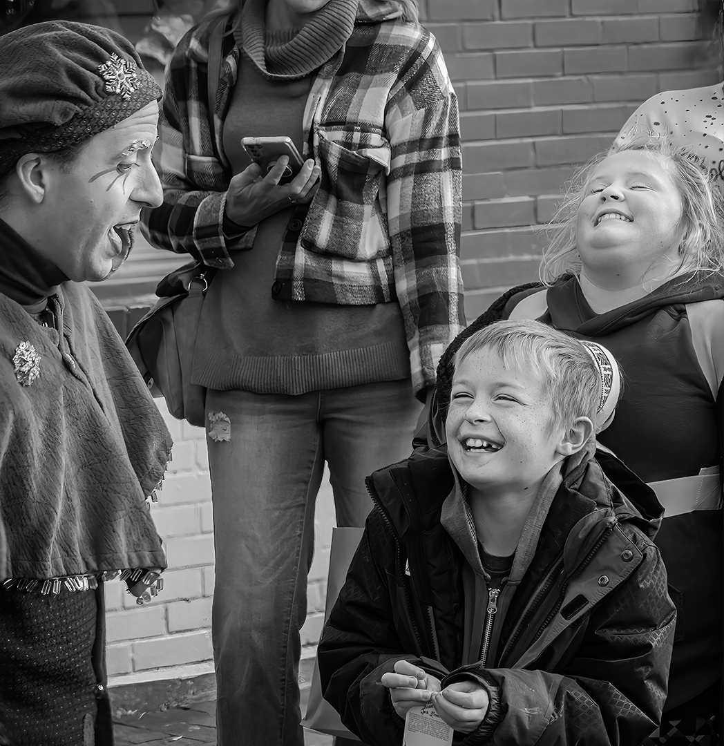 Street Entertainer Delights by Frederick Emch