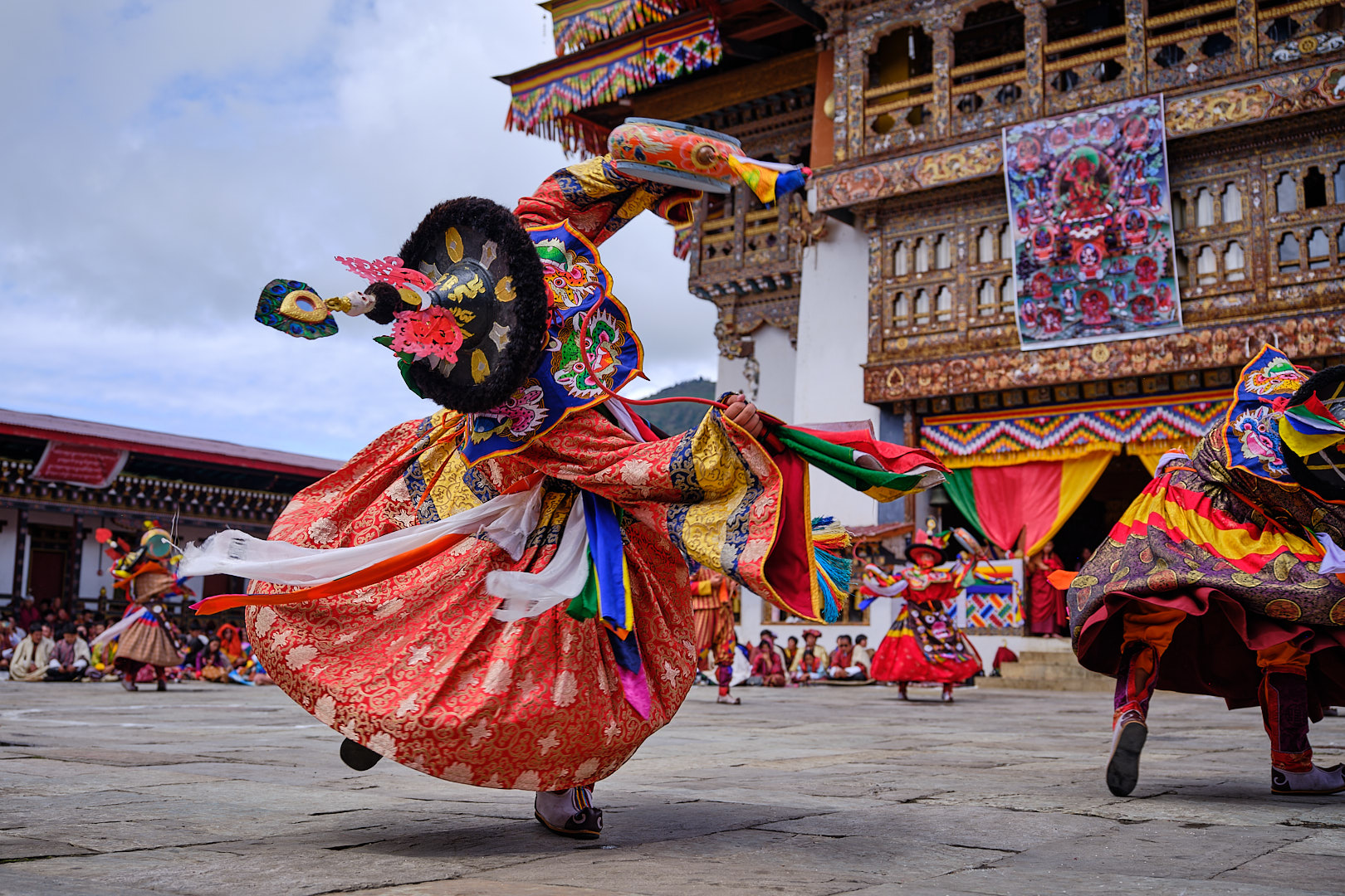 Black Hat dance by Michele Borgarelli