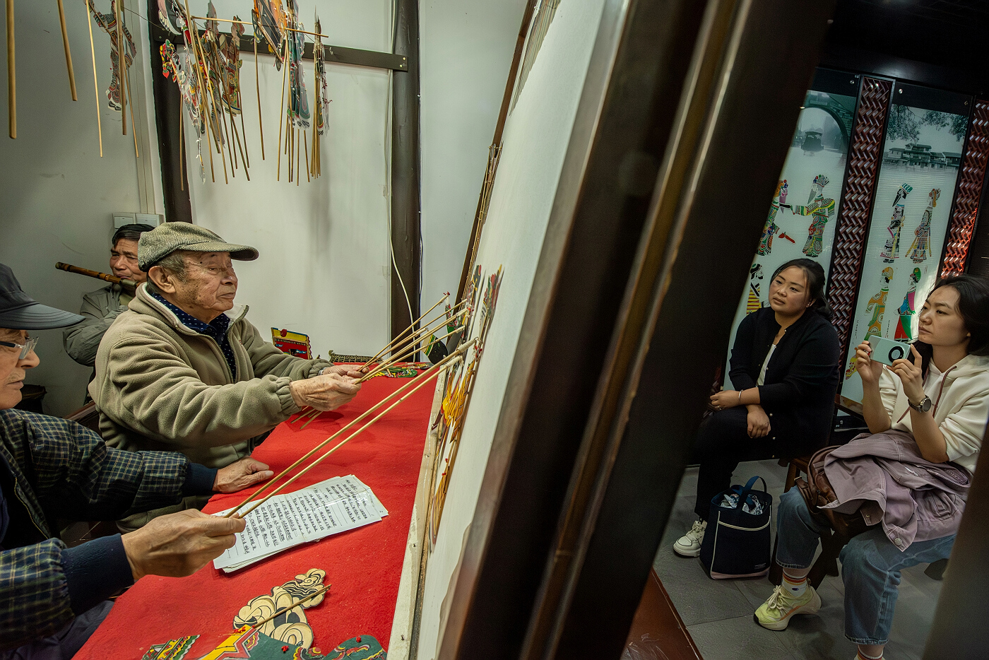 Front and back of the stage by Zhicai Ren