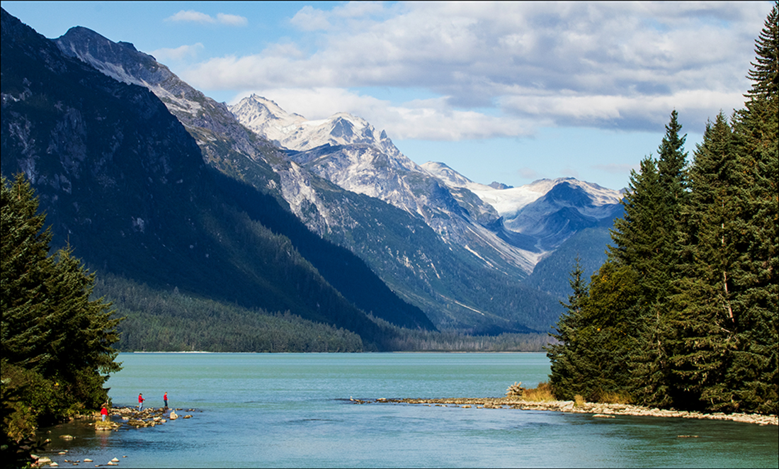 Chilkoot Lake, Alaska by Leslie Larson